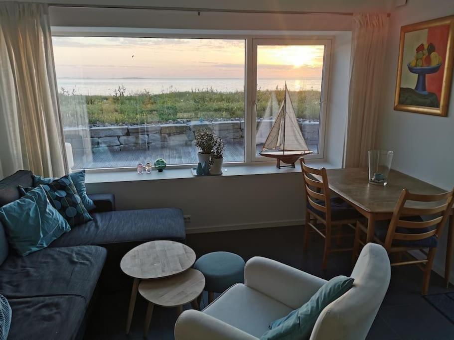 Beach Front Appartments In Design Eco-Villa Ulsteinvik Exteriör bild