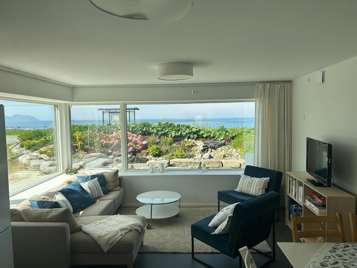 Beach Front Appartments In Design Eco-Villa Ulsteinvik Exteriör bild