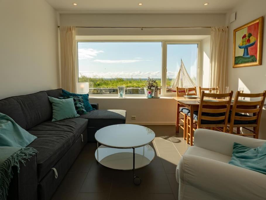 Beach Front Appartments In Design Eco-Villa Ulsteinvik Exteriör bild